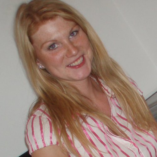 Briony 33 Escort Llangefni