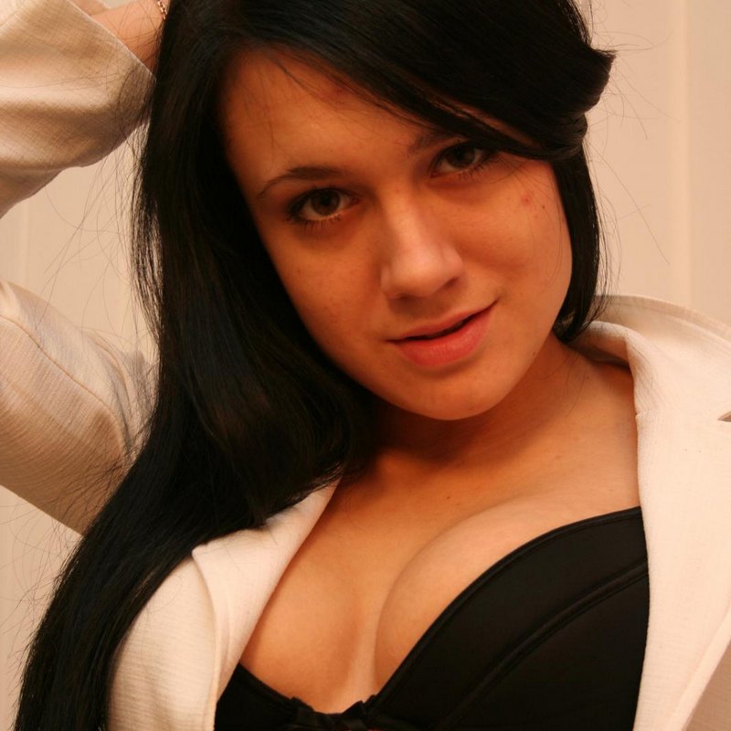 Latanya 34 Escort services Trostre