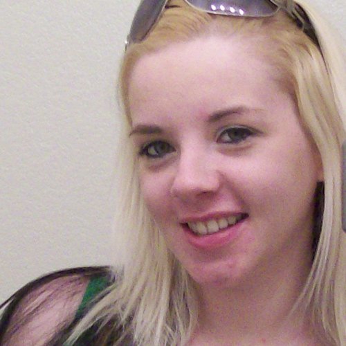 Luella 29 Escort in Whitby
