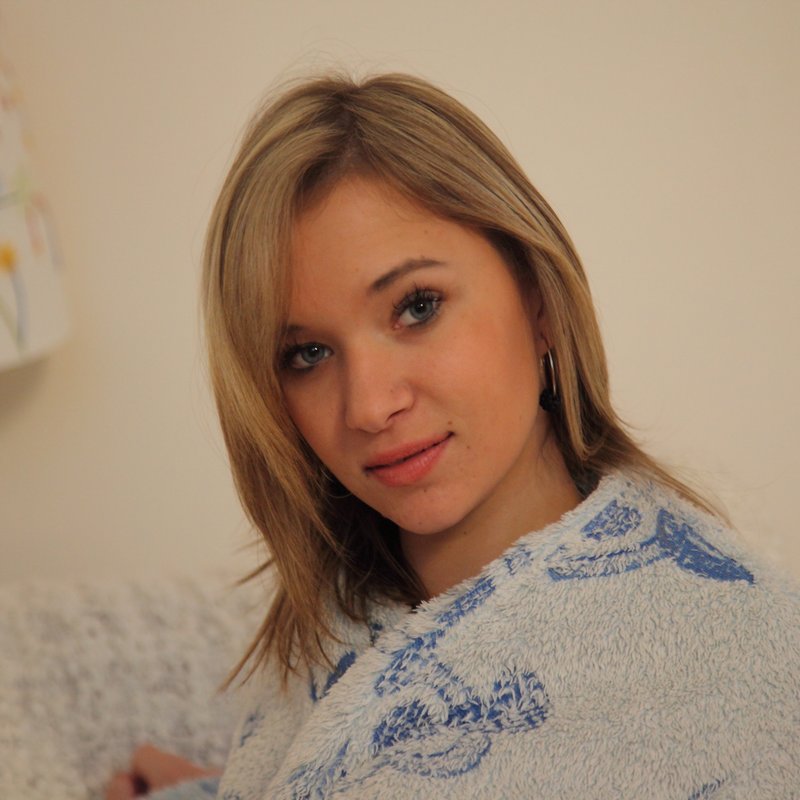 Kym 25 Escort Davenham