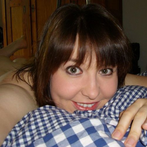 Nicky 34 Escort Gobowen
