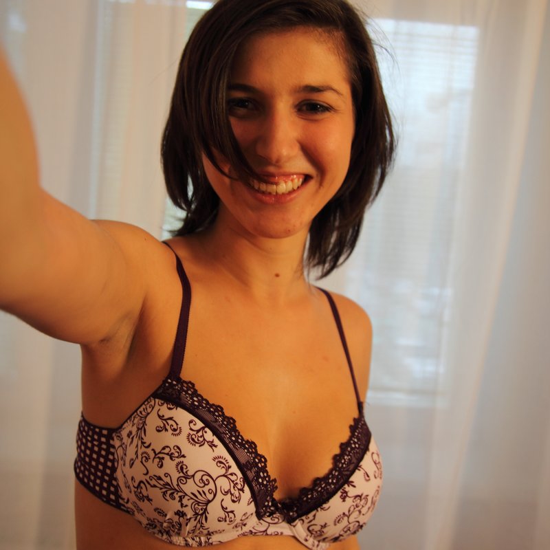 Chelsie 28 Prostitutes North Burlingham