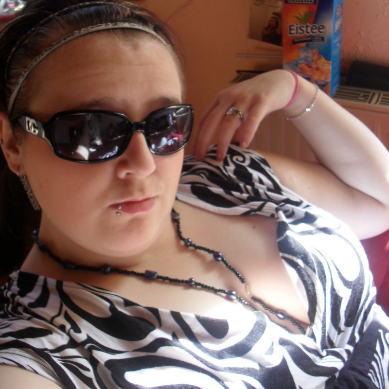 Avelina 30 Prostitute Newquay