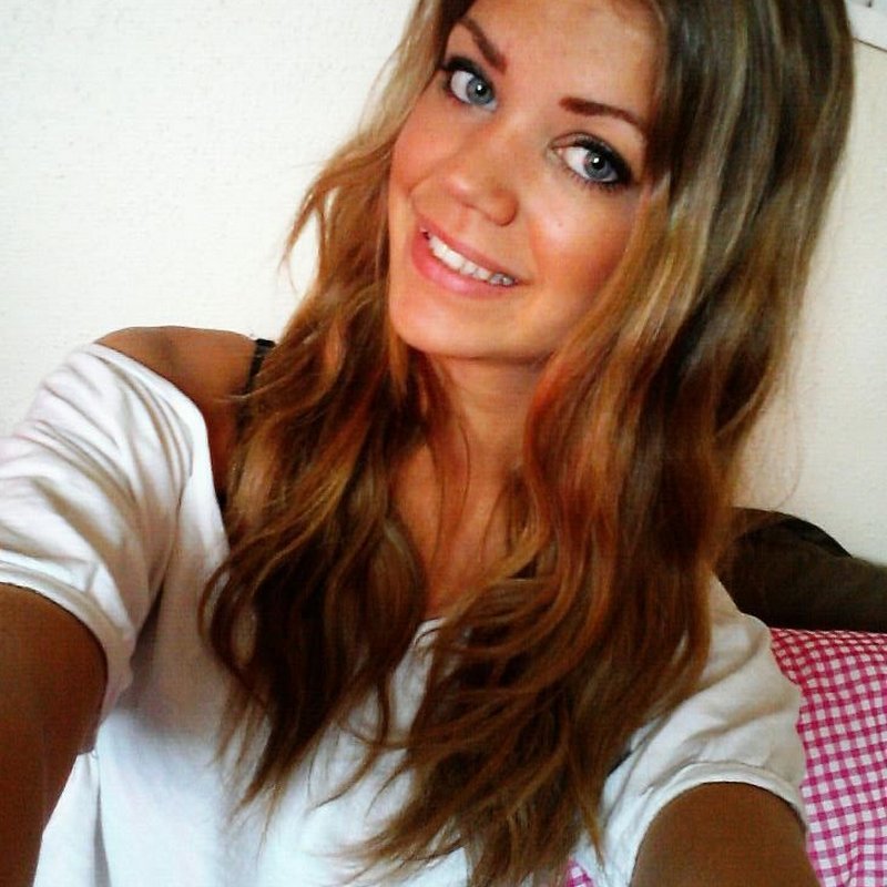 Julianna 25 Escort Hambleton