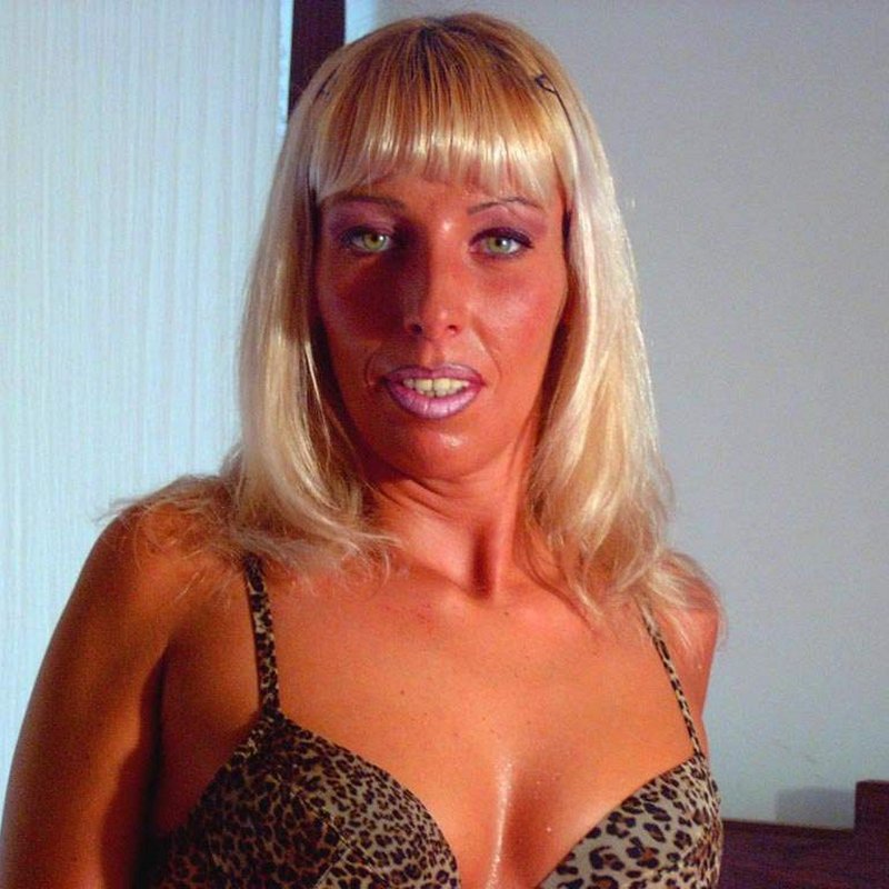 Albertina 26 Escorts Whitwell