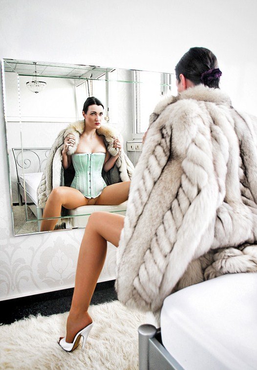 Rosalynne 22 Meet escort Phillack