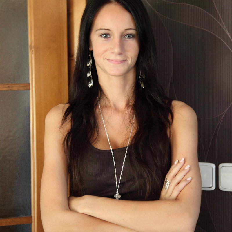 Lesleigh 23 Escort Delph