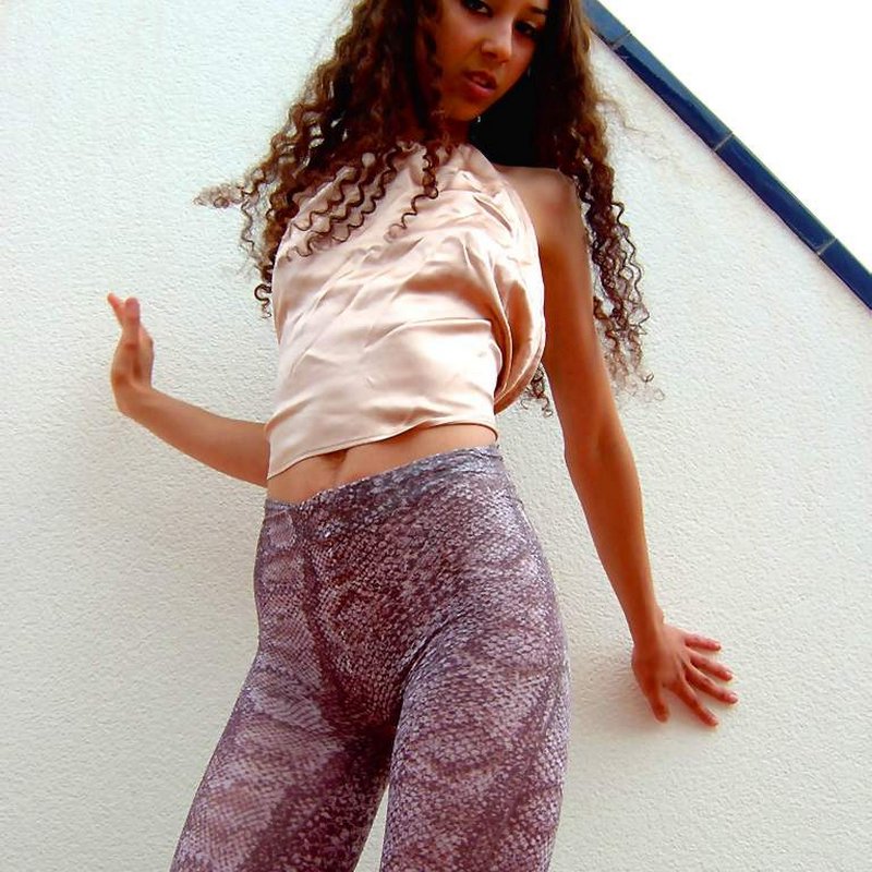 Joi 23 Escort Moffat