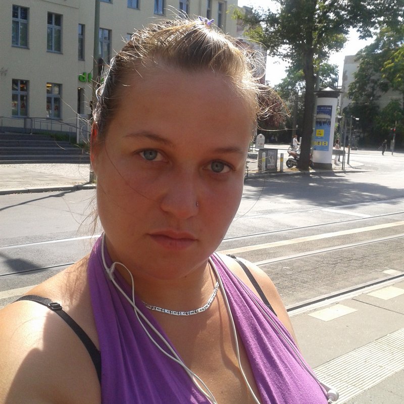 Jen 28 Prostitute Saint Budeaux